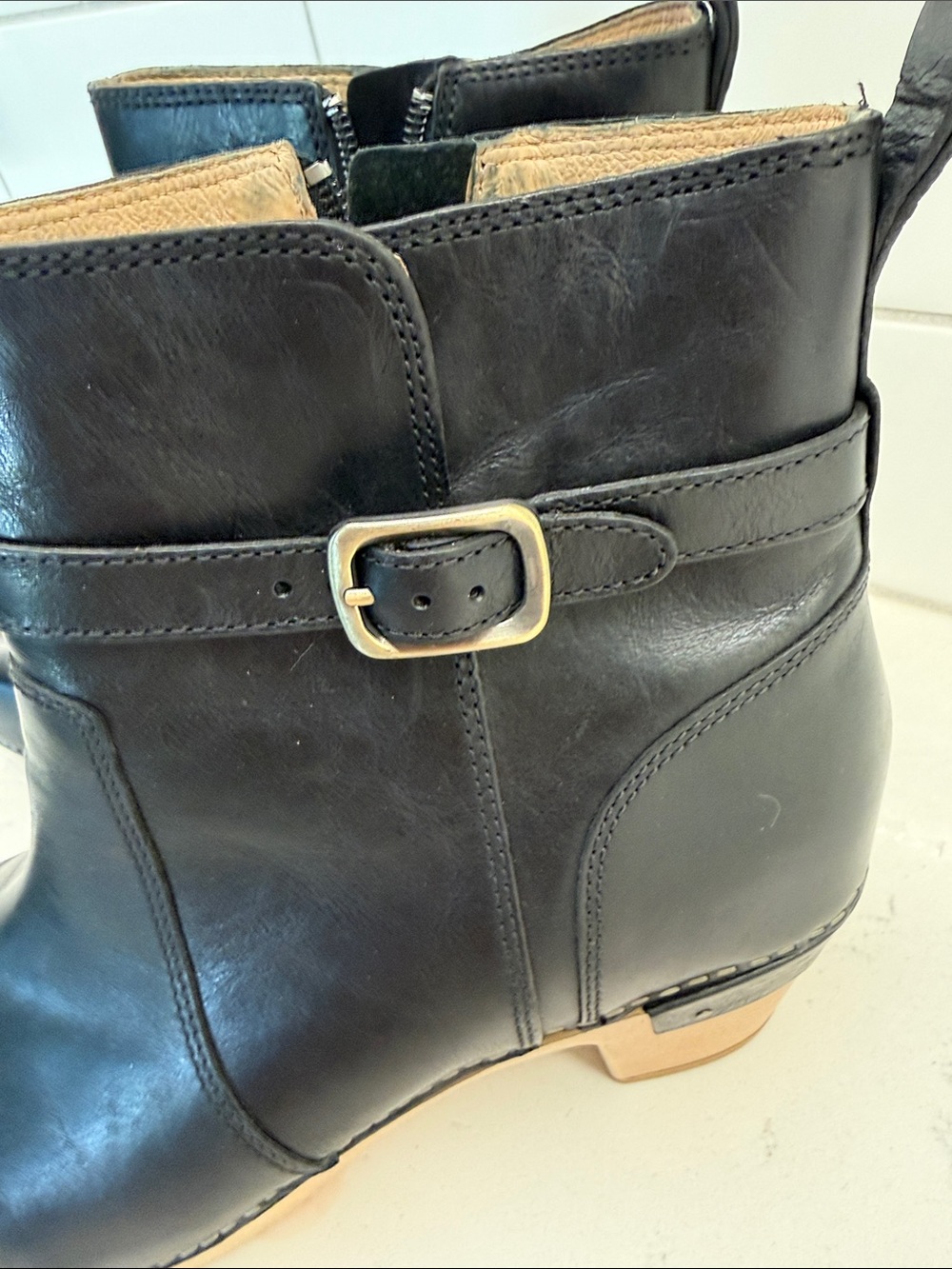 Dansko Black Leather Ankle Boots with Buckle sz 41 - Picture 2 of 8